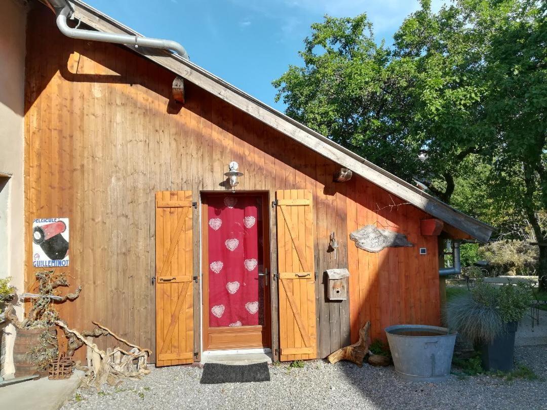 Le Gite De La Maison Soleil, Entre Lac Et Montagne Alex Exterior photo